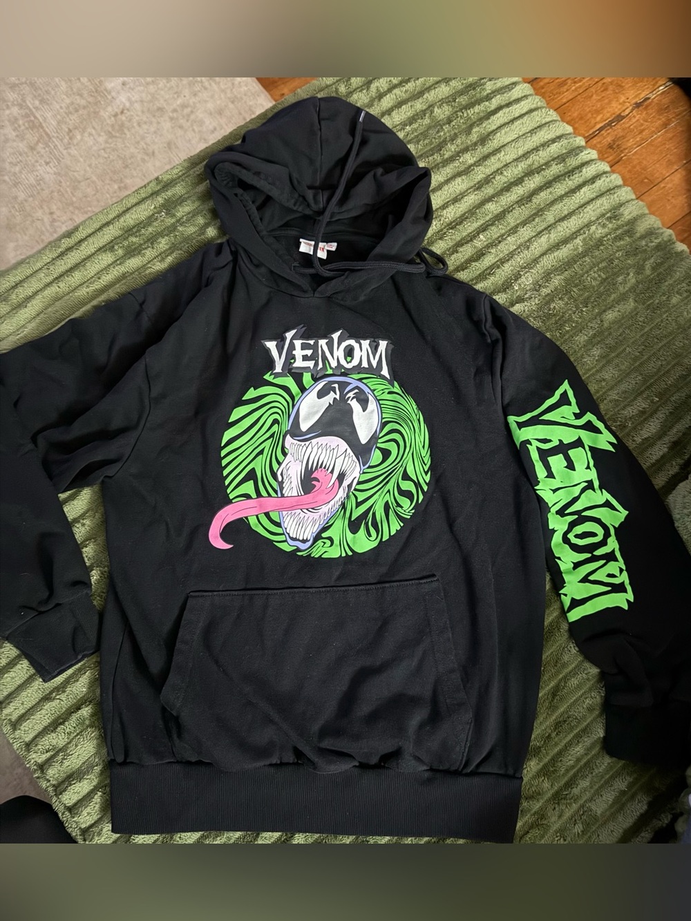 Men’s Small Marvel Venom Hooded Sweatshirt Hoodie